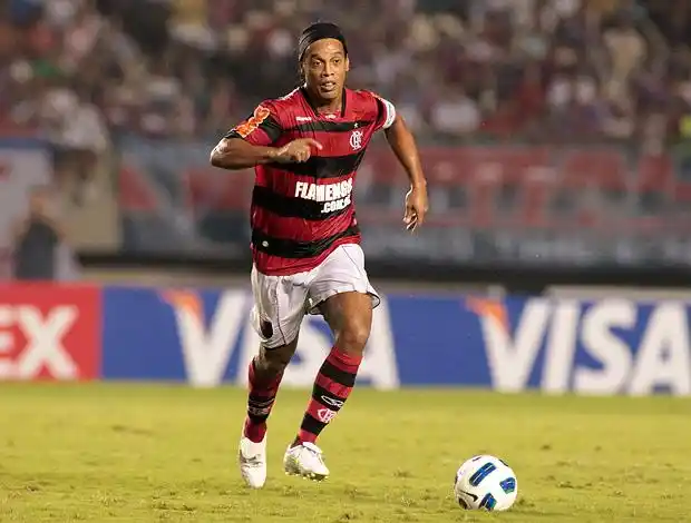 表现并非偶 表现并非偶